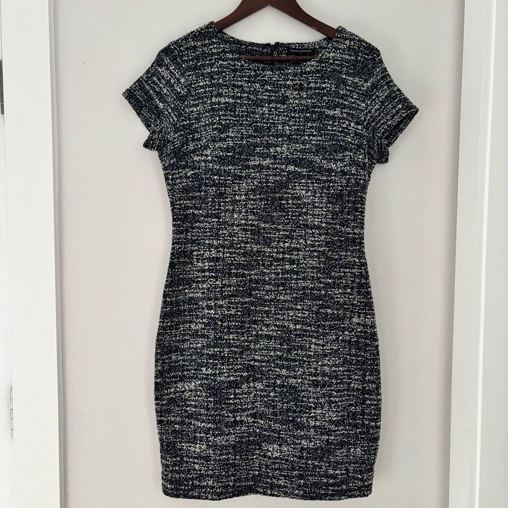 Banana Republic Black White Tweed Sheath Dress Size 6 Cap Sleeve Workwear - Picture 2 of 6